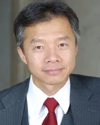 배우인 래리 왕 패리시의 대표 이미지