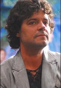 배우인 펠리프 카마고의 대표 이미지