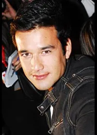 영화배우인 세르지오 마론의 대표 이미지