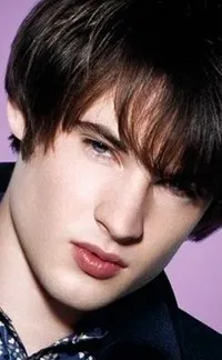 영화배우인 톰 스터리지의 대표 이미지