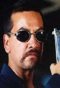 배우, 각본, 제작/기획, 감독, 편집, 음악인 세사르 알레안드로의 대표 이미지