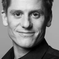 영화배우인 로버트 한센의 대표 이미지