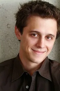 배우, 제작/기획인 조 에겐더의 대표 이미지