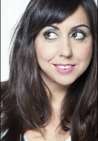 영화배우인 카르멘 루이즈의 대표 이미지