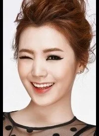 탤런트, 가수인 박수영의 대표 이미지