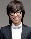 가수인 효찬의 대표 이미지
