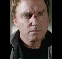 각본, 배우인 조지 엘리엇의 대표 이미지