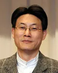시인인 고두현의 대표 이미지