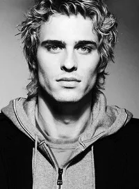 배우인 바실 스테파노프의 대표 이미지