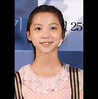 영화배우인 이윤정의 대표 이미지