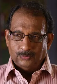 배우, 각본인 네두무디 베누의 대표 이미지