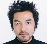 배우인 오니 마루의 대표 이미지