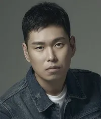 영화배우인 이교엽의 대표 이미지