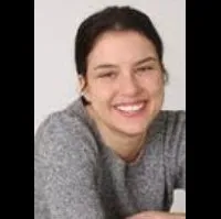 감독, 각본, 편집인 이자벨라 리벤의 대표 이미지