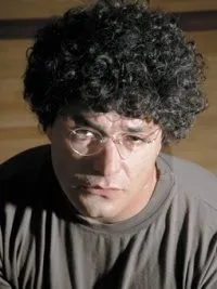 감독, 각본인 일마즈 아르슬란의 대표 이미지