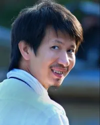 영화감독인 응유엔 판쿠앙빈의 대표 이미지