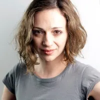 배우인 마리아 칼리마니의 대표 이미지