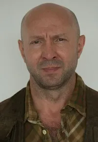 배우인 페렌츠 렌지옐의 대표 이미지