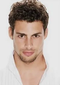 영화배우인 카우아 레이몬드의 대표 이미지