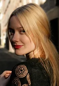 영화배우인 조지나 헤이그의 대표 이미지