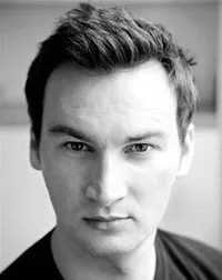 배우인 조니 팔미에로의 대표 이미지