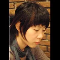 감독, 제작/기획, 편집인 이한아의 대표 이미지