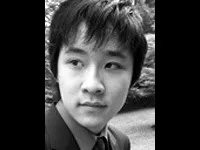 감독, 각본, 편집인 조형준의 대표 이미지