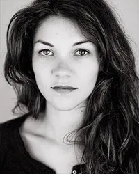 배우인 올리비아 로스의 대표 이미지