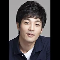 배우인 김수홍의 대표 이미지
