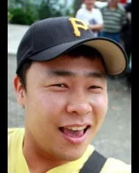 감독, 촬영, 편집인 이준희의 대표 이미지