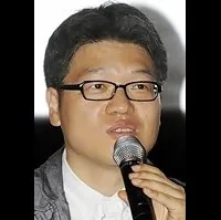 방송PD인 홍석구의 대표 이미지