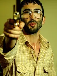 배우인 피라트 타니슈의 대표 이미지