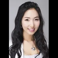 영화배우, 뮤지컬배우인 최예윤의 대표 이미지