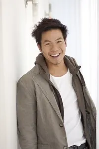 배우인 빈센트 통의 대표 이미지