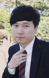 배우인 신현규의 대표 이미지