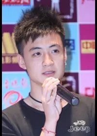 배우인 성초의 대표 이미지