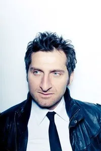 영화배우인 팀 세이피의 대표 이미지