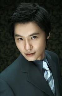 연극배우, 영화배우인 윤상호의 대표 이미지