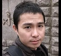 감독, 각본인 첨개적의 대표 이미지