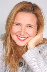 영화배우인 소피 포르테의 대표 이미지