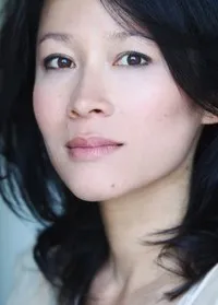 배우인 자드 판-지아의 대표 이미지