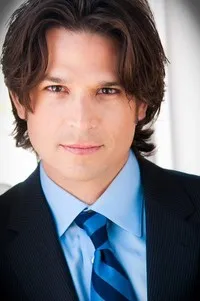 배우인 릭 어윈의 대표 이미지