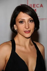 배우인 파올라 미나치오니의 대표 이미지