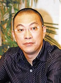 시나리오작가인 영재신의 대표 이미지