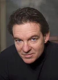 시나리오작가인 로렌스 라이트의 대표 이미지