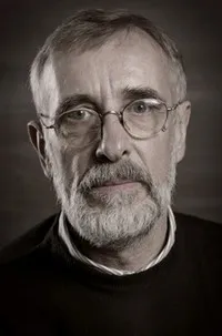 배우인 렘비트 울프삭의 대표 이미지