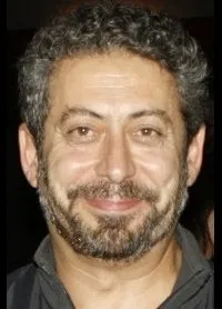 영화배우인 타네르 비르셀의 대표 이미지