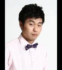 연극배우인 김완수의 대표 이미지