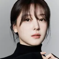 탤런트인 조우리의 대표 이미지