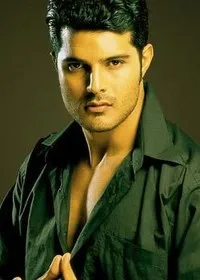 배우인 히만슈 말릭의 대표 이미지